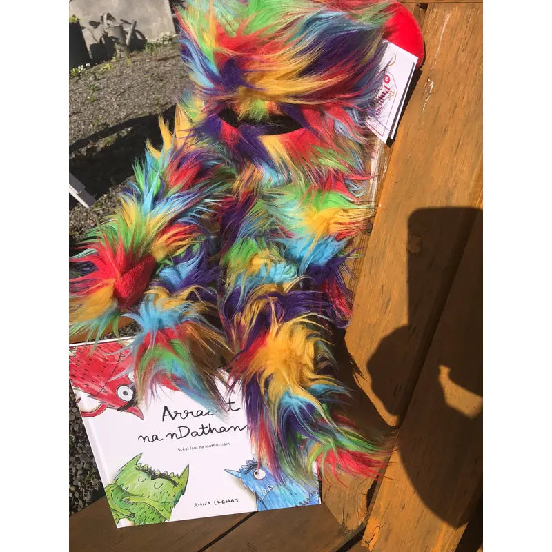 Arracht na nDathanna – The Colour Monster in Donegal Irish