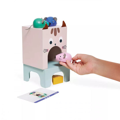 A hand is holding a Janod Finding your Bearings in Space Cat and Mouse.